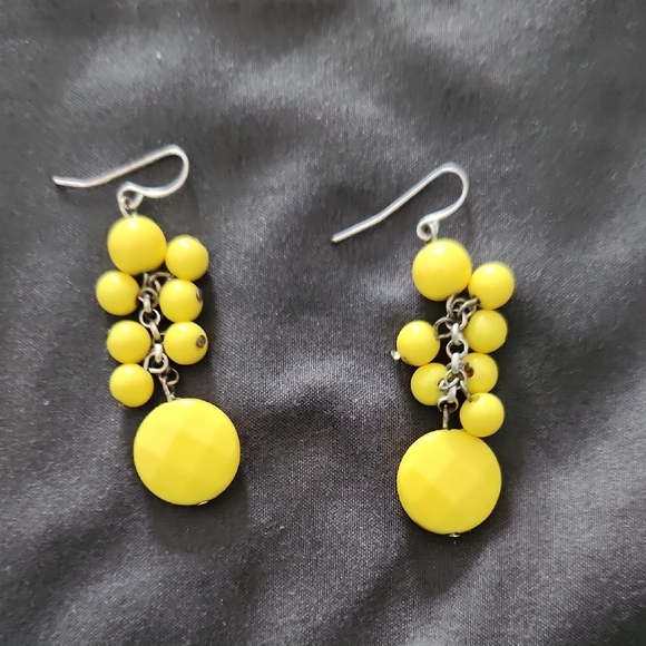 Jewelry - Yellow Beaded Dangle Earrings